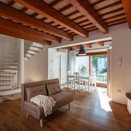 Apartman Chic Garden House Private Parking