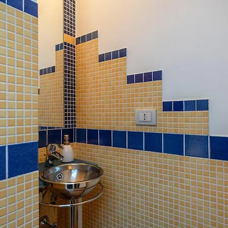 Chic Garden House Private Parking Civitanova Marche