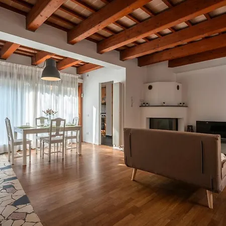 Apartamento Chic Garden House Private Parking *