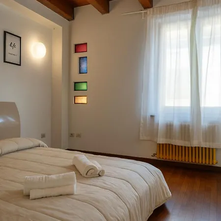 Chic Garden House Private Parking Apartman *