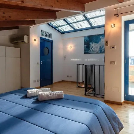 Chic Garden House Private Parking Apartman